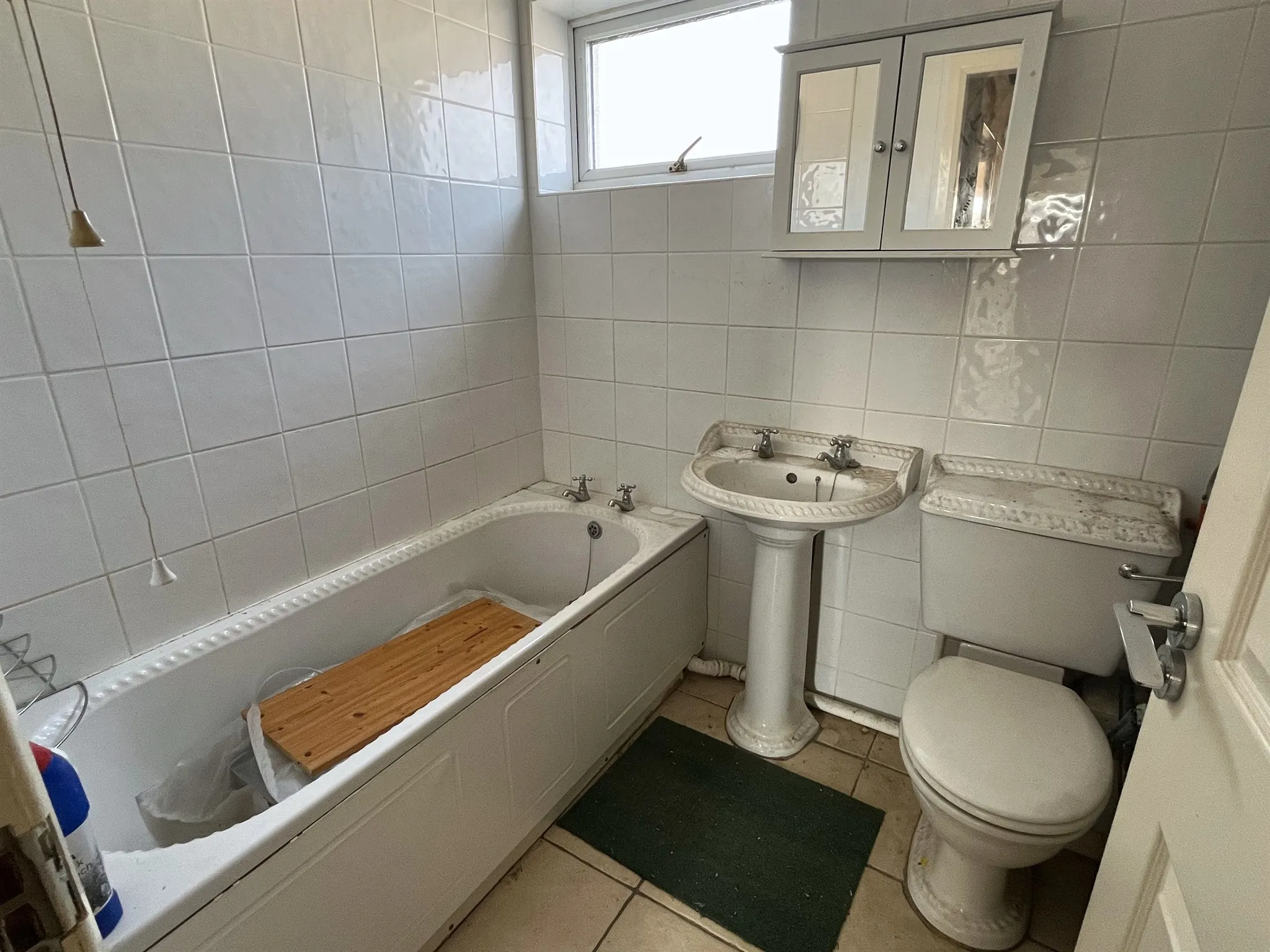 3 bed End of Terrace