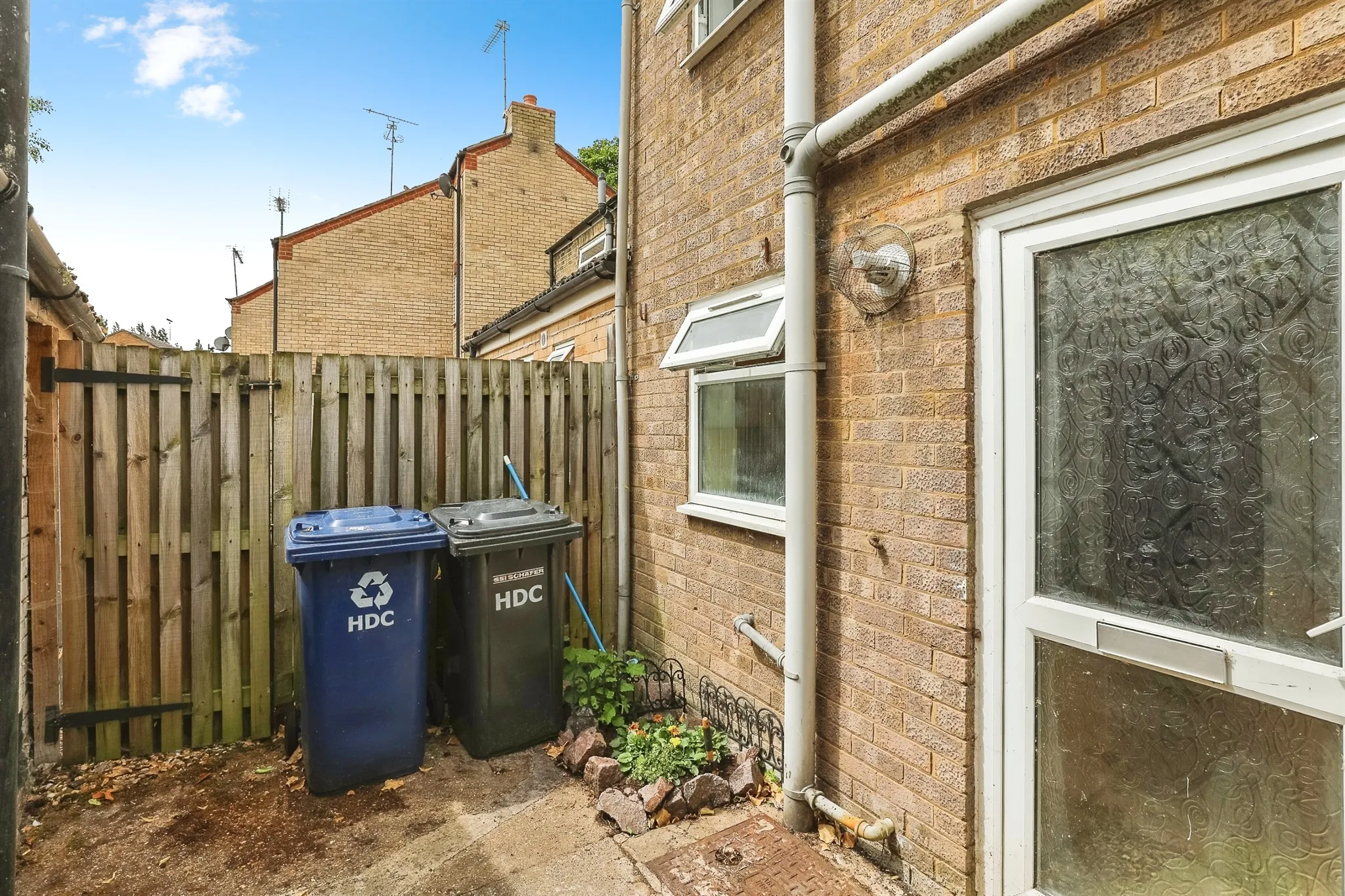 2 bed Terraced