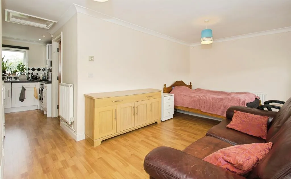 1 bed House