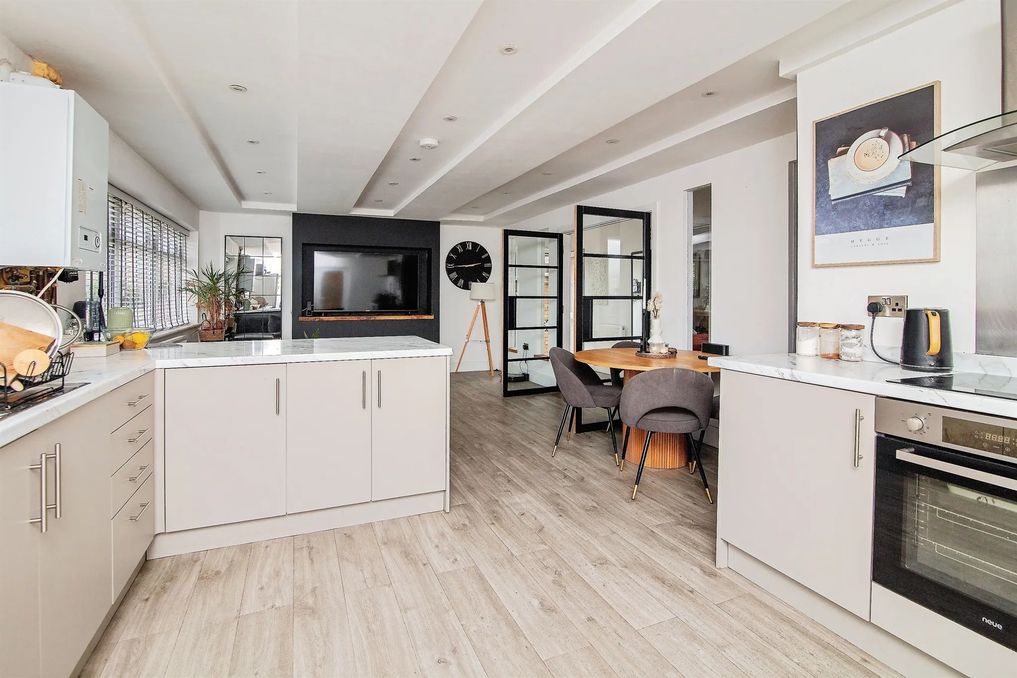 2 bed Detached