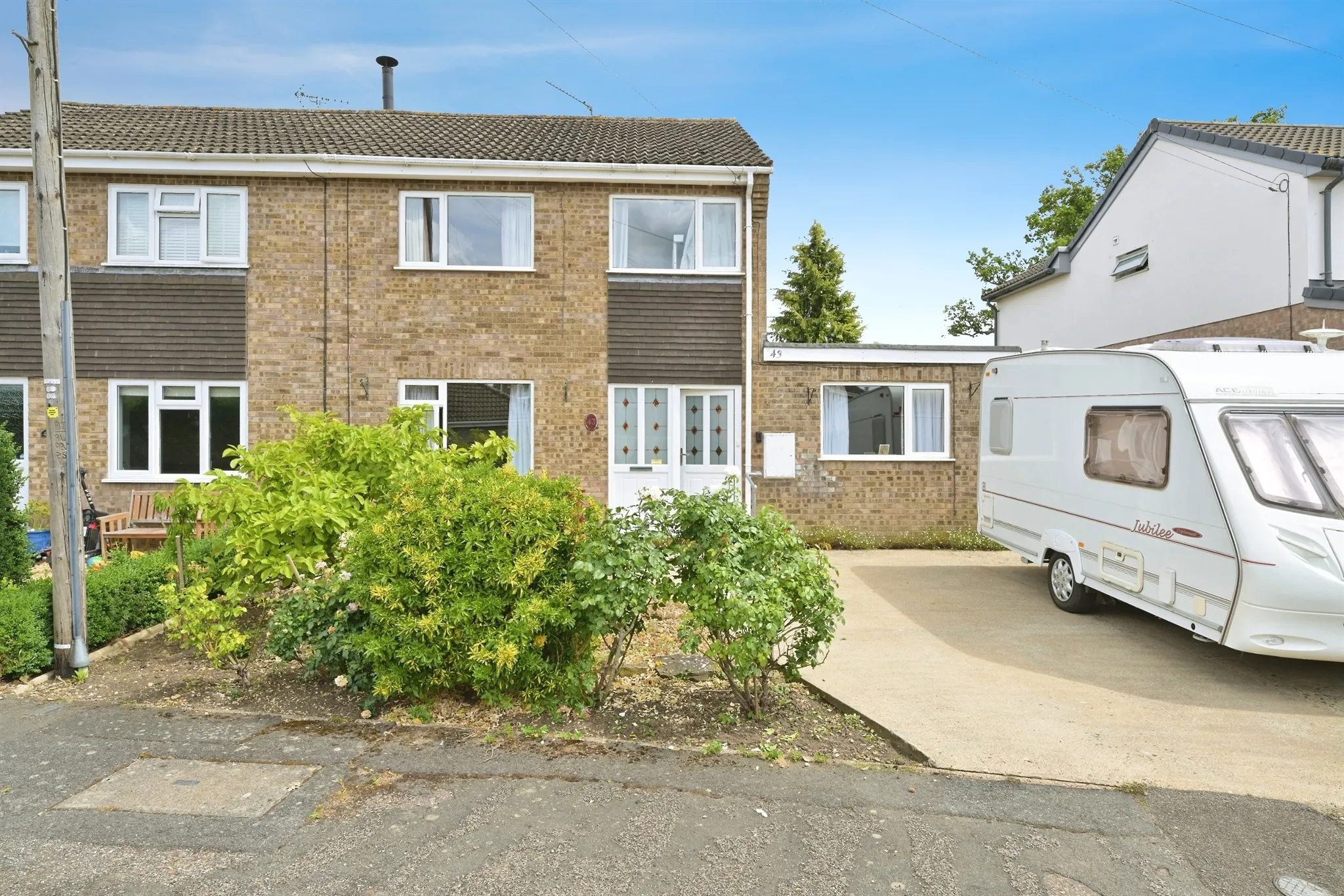 3 bed Semi-Detached