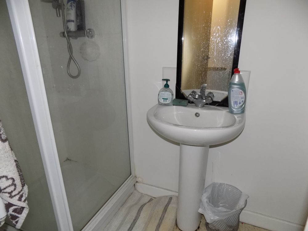 Room 8 Hallgate Bradford BD1 4NN