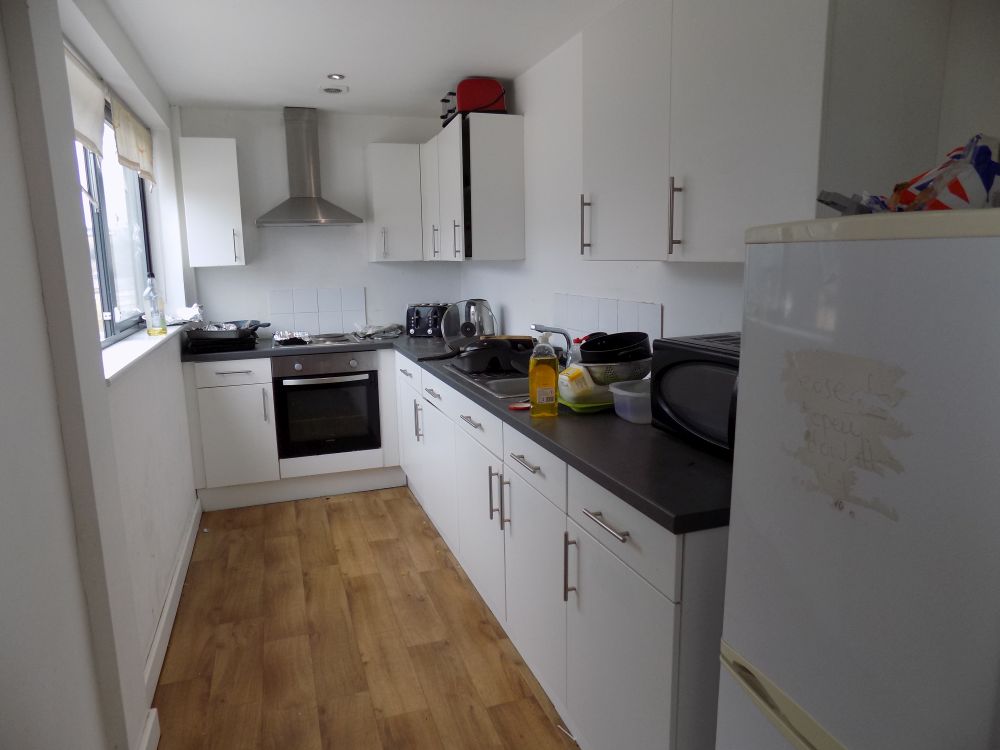 Room 8 Hallgate Bradford BD1 4NN