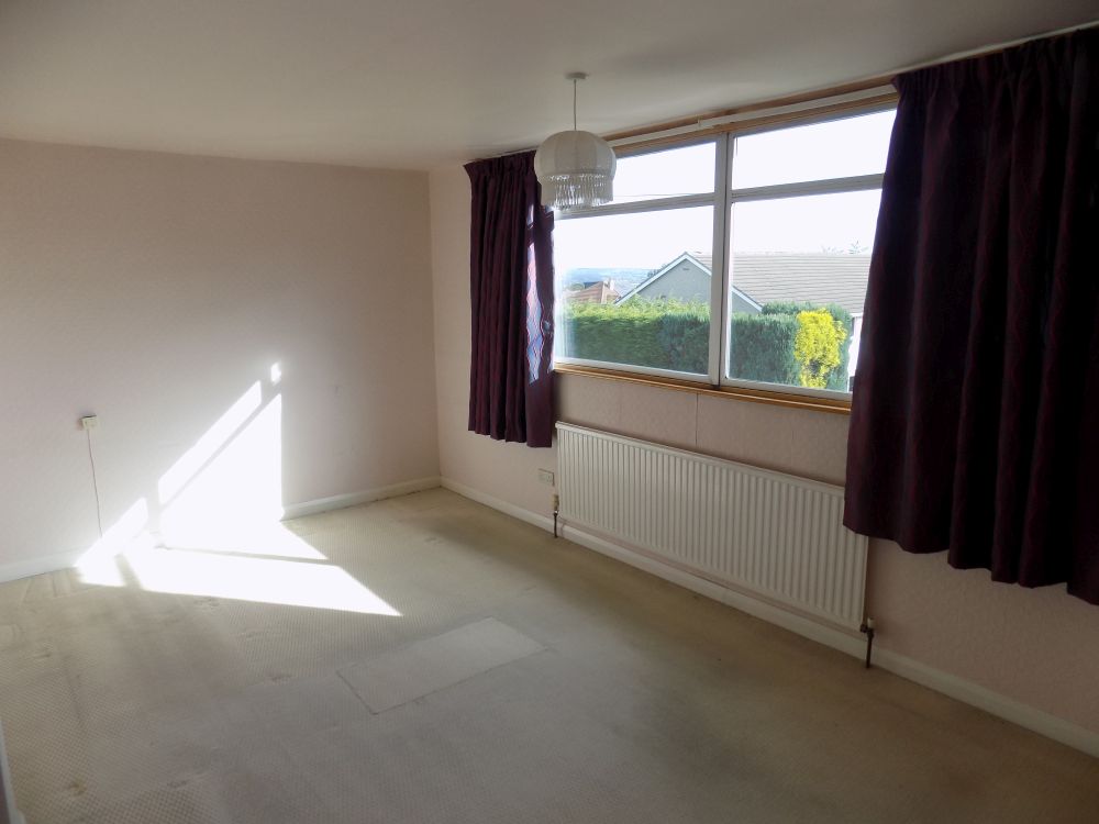 2 Heather Grove Bradford BD9 6NU
