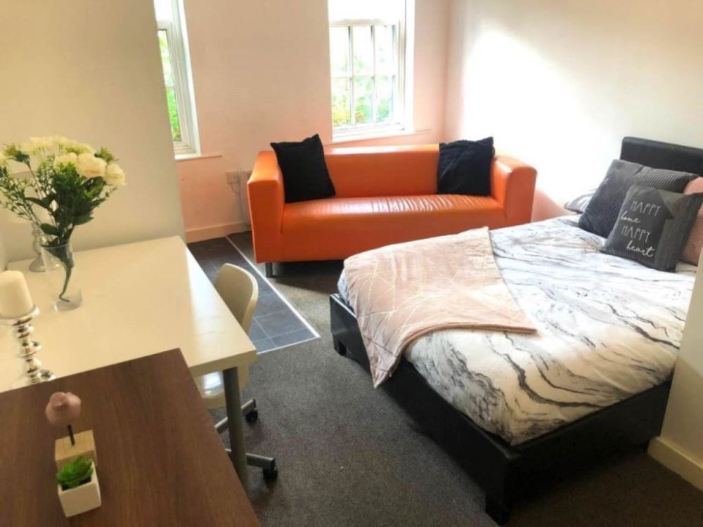 Studio 16 10 Quebec Street Bradford BD1 2ER