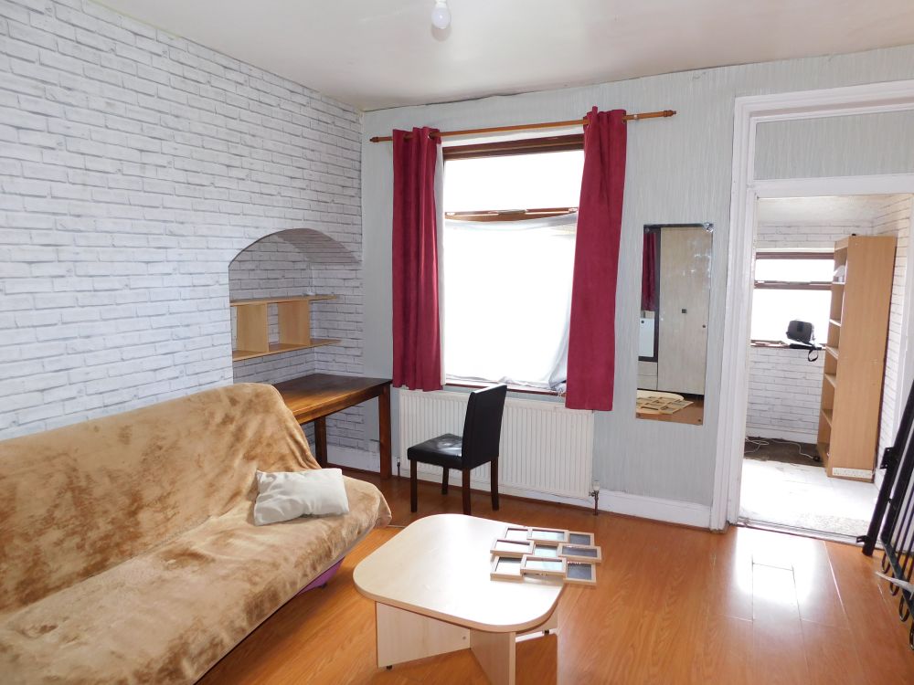 15 Holme Street Bradford BD5 0LE