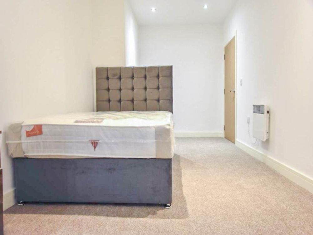 Flat 12 Law Russell House 63 Vicar Lane Bradford BD1 5BN