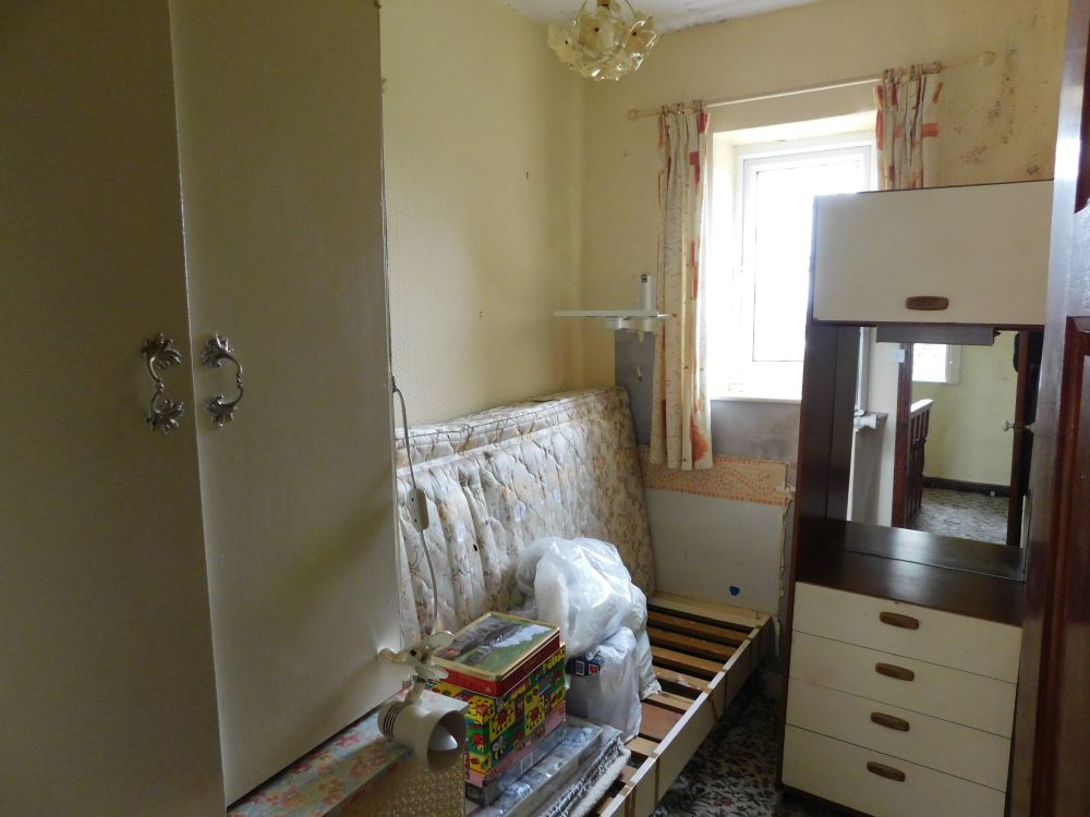 Ivy Cottage 4 Mayfield View Wyke Bradford BD12 9PY