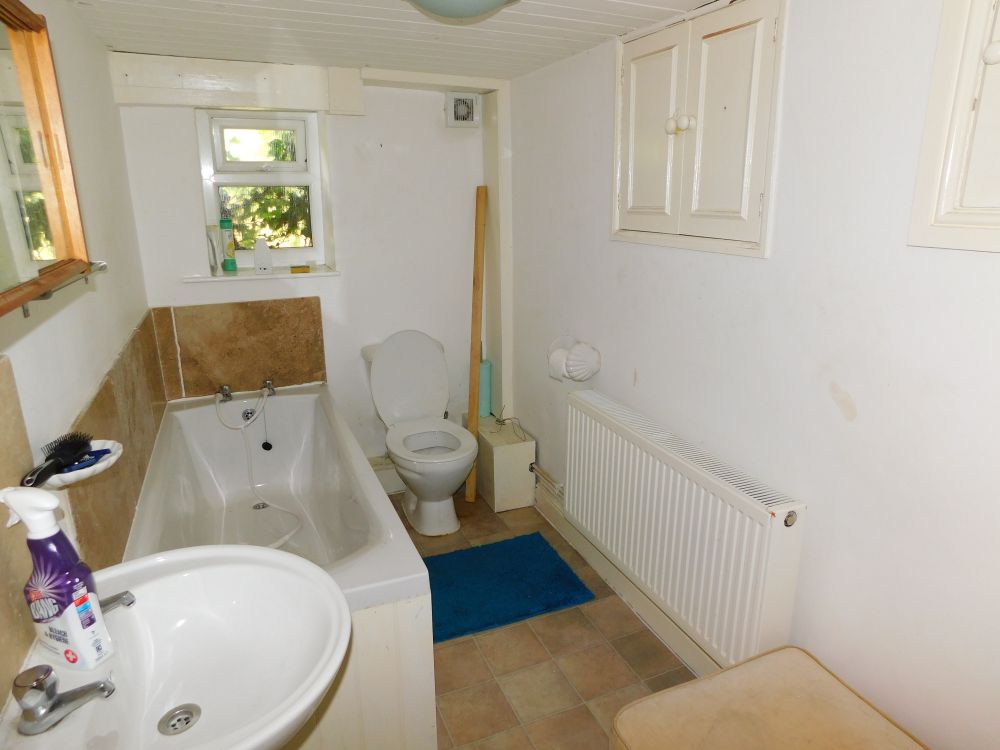 165 Smiddles Lane Bradford BD5 9NX