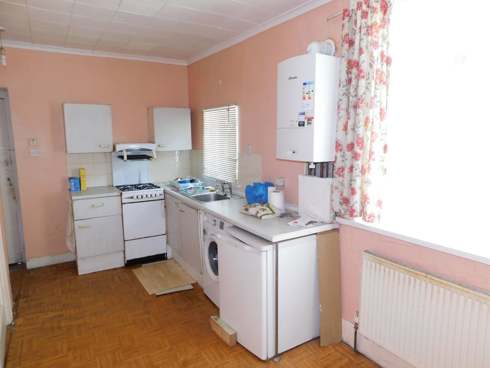 19 Hudson Avenue Bradford BD7 3ND