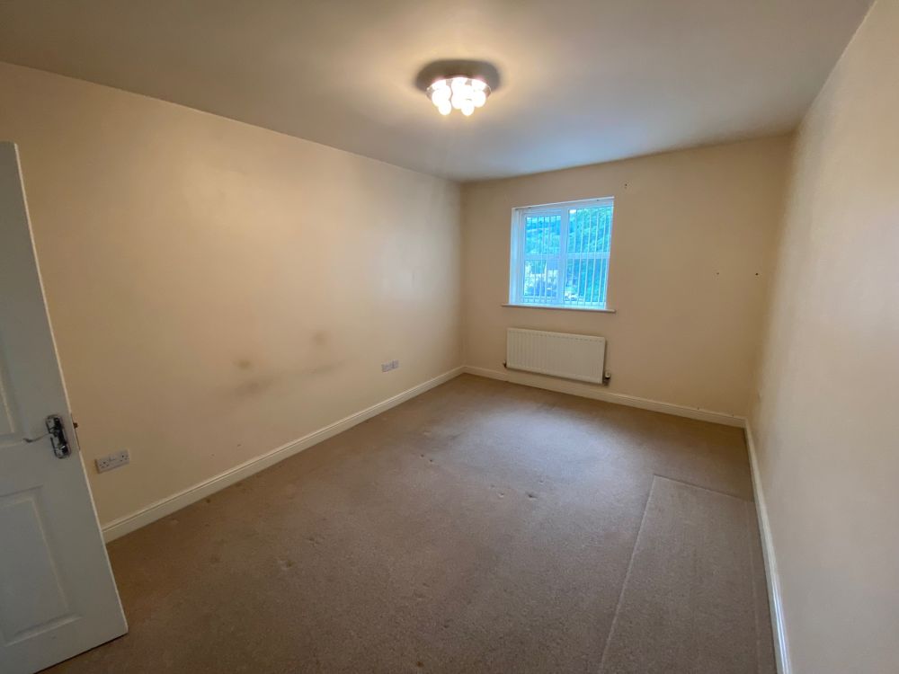 24 Mill Stream Drive Luddendenfoot Halifax HX2 6DE