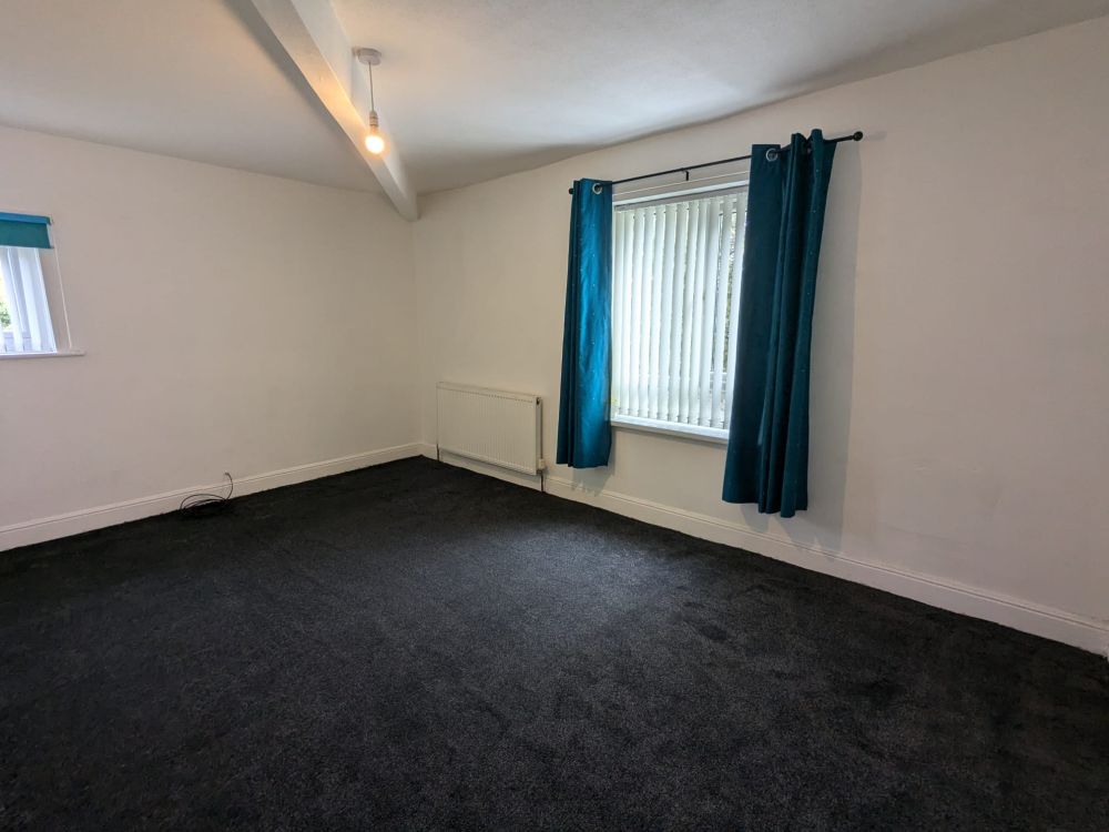 541, Rooley Lane Bradford, BD4 7SB