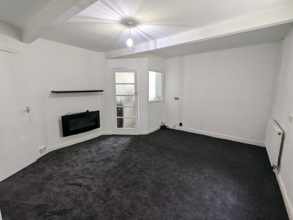 541, Rooley Lane Bradford, BD4 7SB