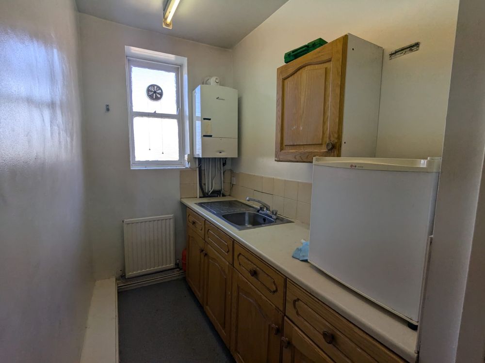 20 High Street Bradford,  BD10 8NN