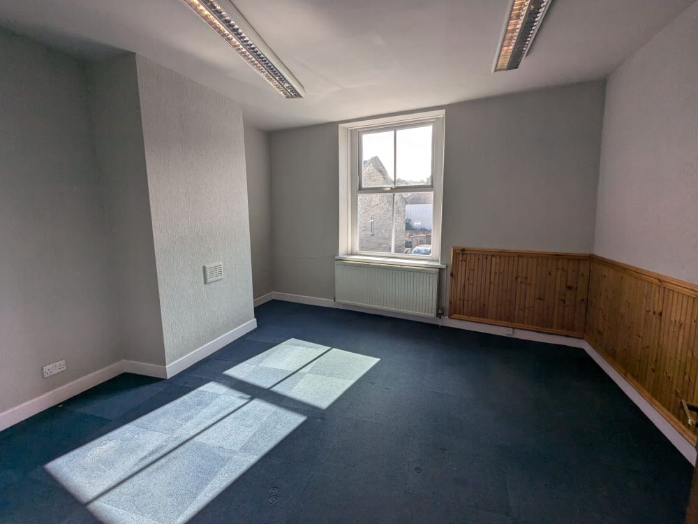 20 High Street Bradford,  BD10 8NN