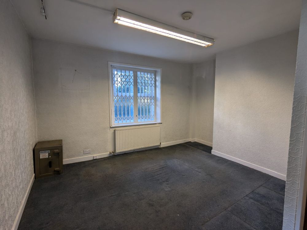 20 High Street Bradford,  BD10 8NN