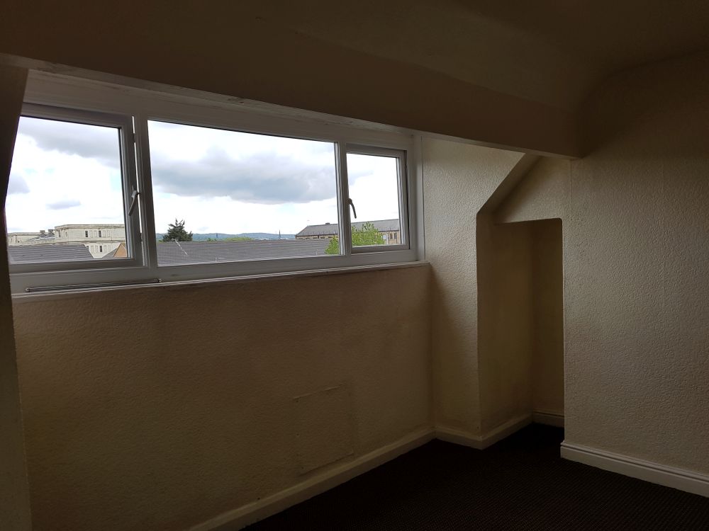 30, Irwell Street Bradford, BD4 7EQ