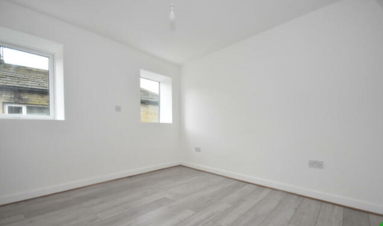 1 Nelson Place Bradford,  BD13 2PT