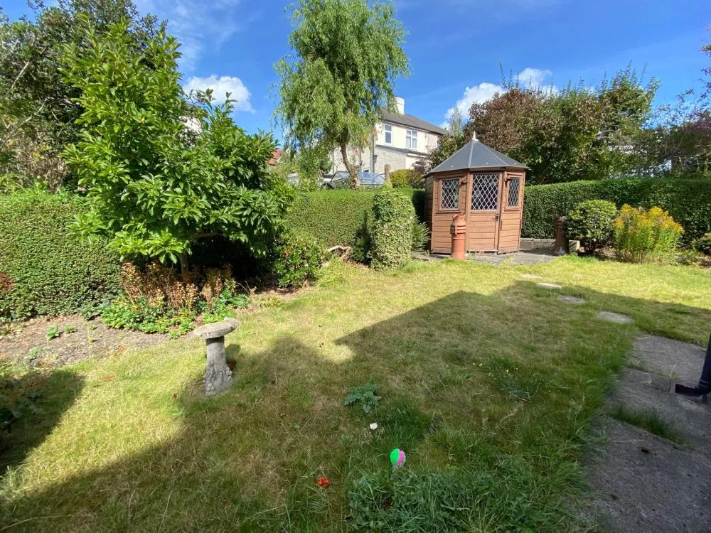 57, Highfield Avenue Brighouse, HD6 4EB