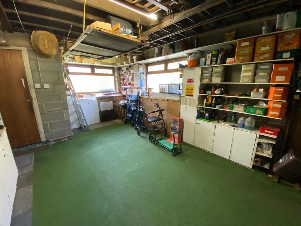 57, Highfield Avenue Brighouse, HD6 4EB