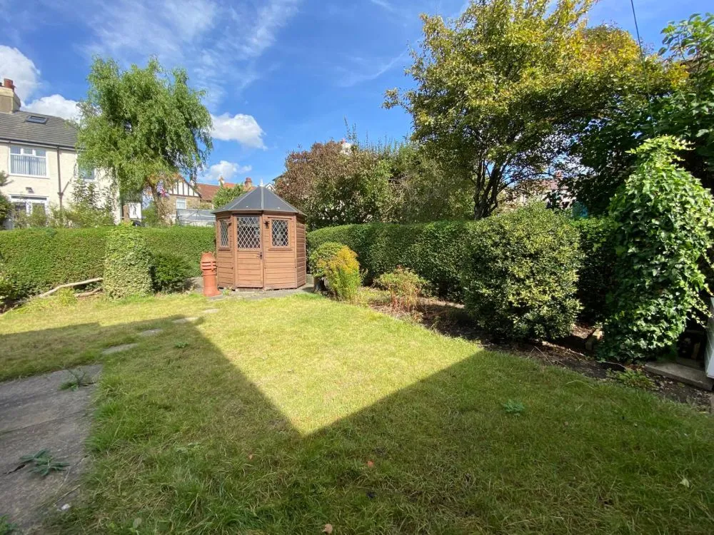 57, Highfield Avenue Brighouse, HD6 4EB