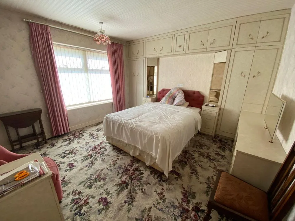 57, Highfield Avenue Brighouse, HD6 4EB