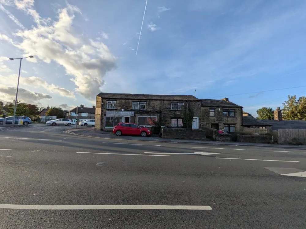 852-856 Little Horton Lane Bradford, BD5 9DG
