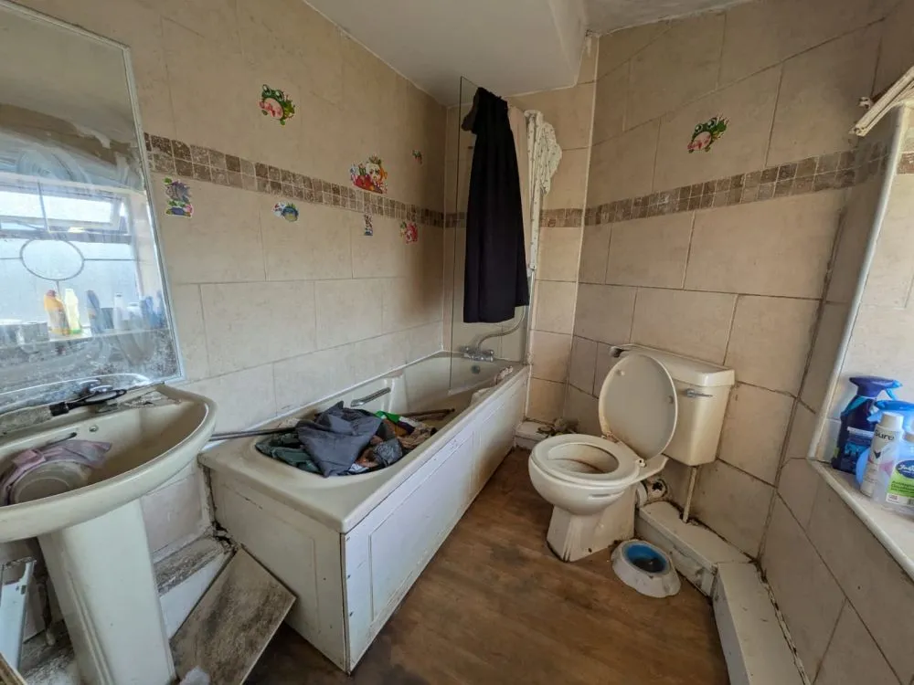 852-856 Little Horton Lane Bradford, BD5 9DG
