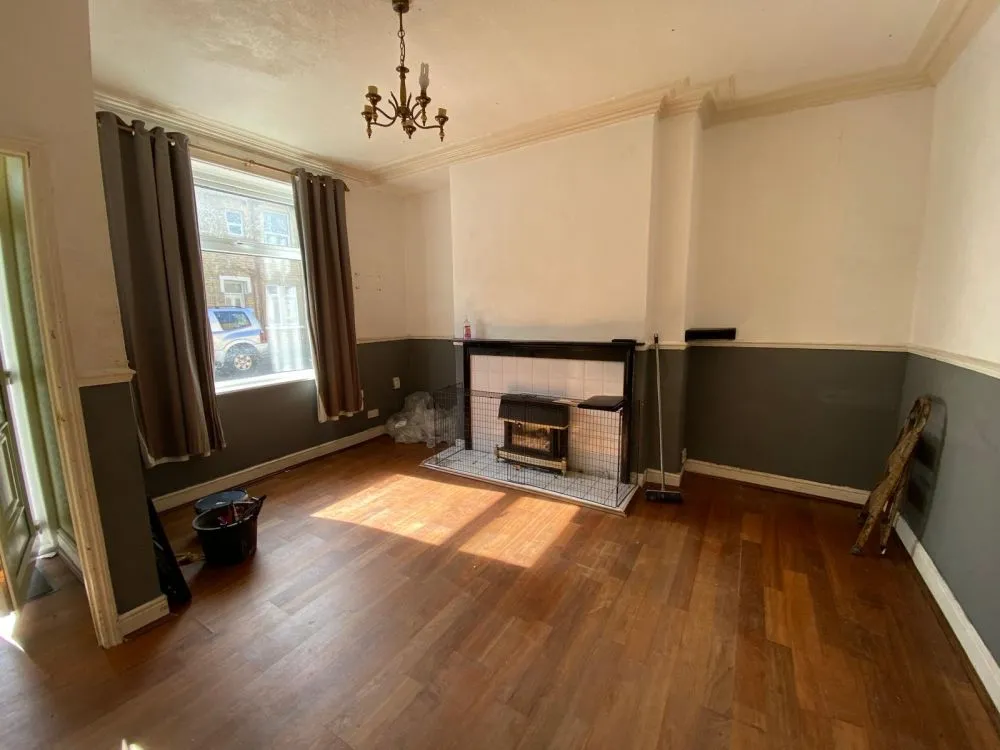 38, Coventry Street Bradford, BD4 7HX