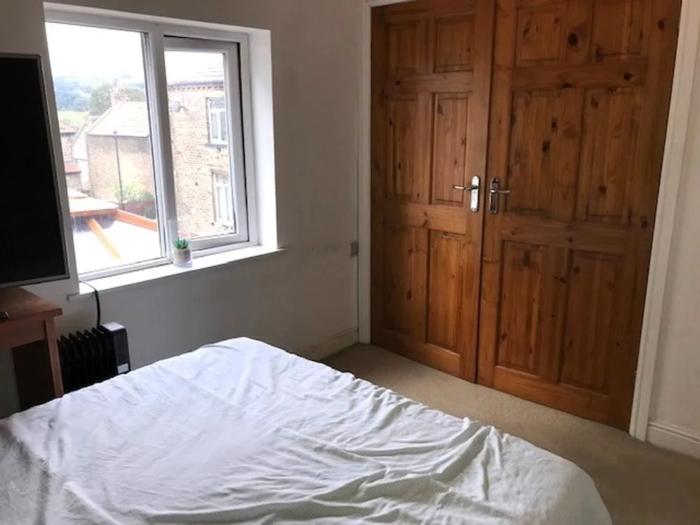 2a Market Street Bradford, BD13 3HG