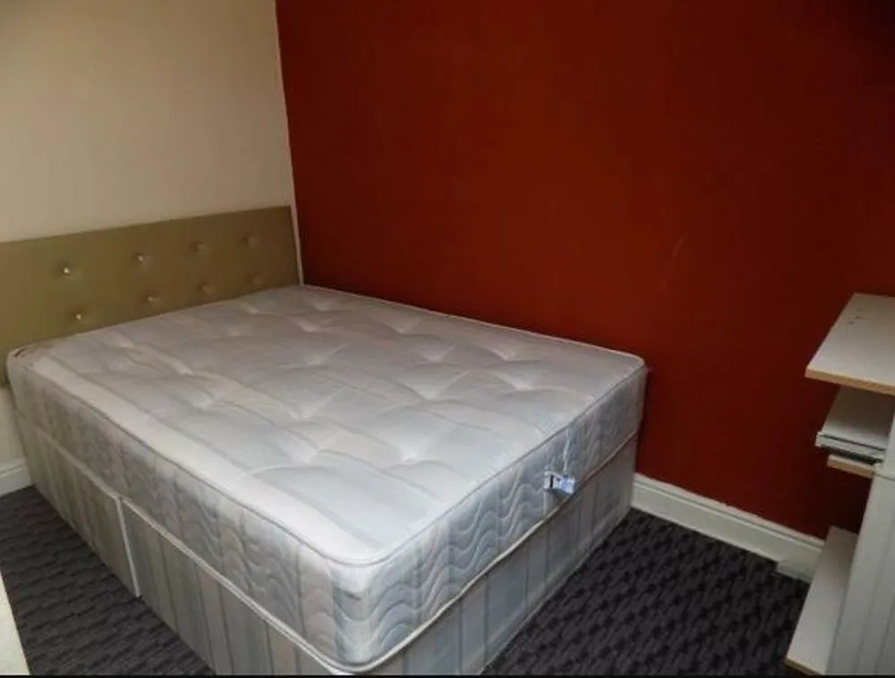 21, Fagley Terrace Bradford, BD2 3LU