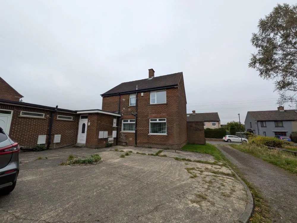 8, 8a, 8b Trenholme Avenue Bradford, BD6 2NJ