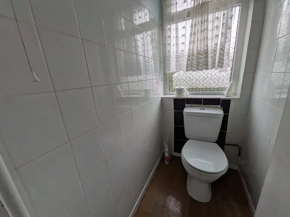 8, 8a, 8b Trenholme Avenue Bradford, BD6 2NJ