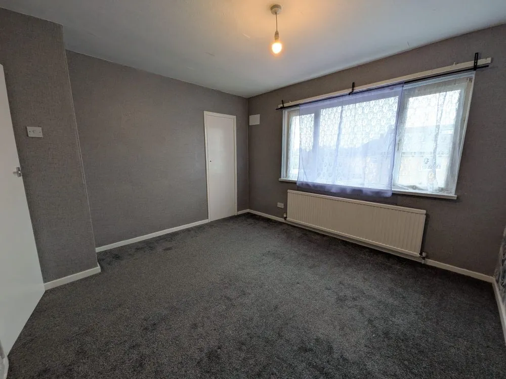 8, 8a, 8b Trenholme Avenue Bradford, BD6 2NJ