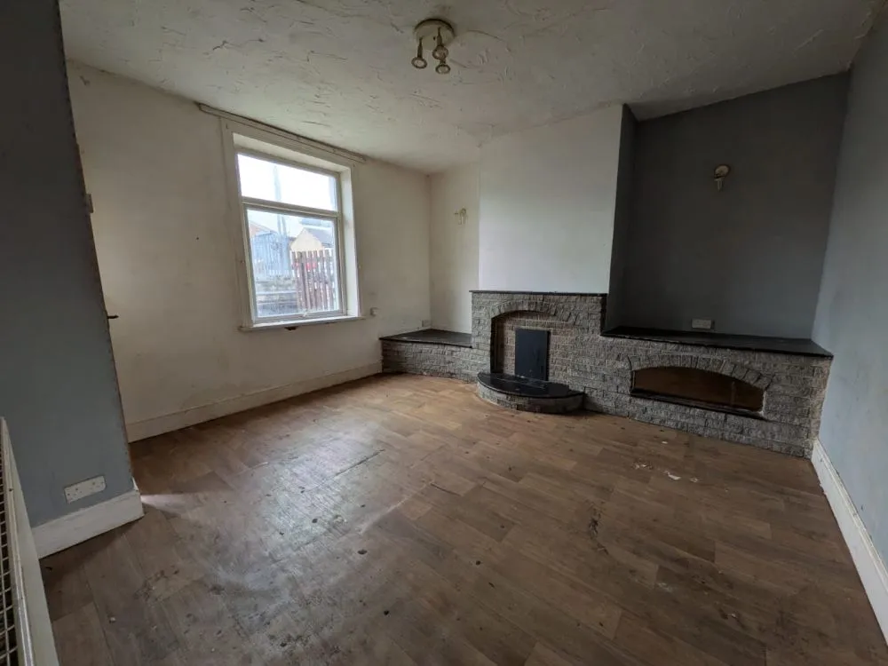 110 Brooke Street Brighouse, HD6 3DU
