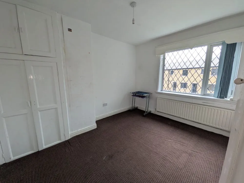 13 Chelmsford Terrace Bradford, BD3 8AG