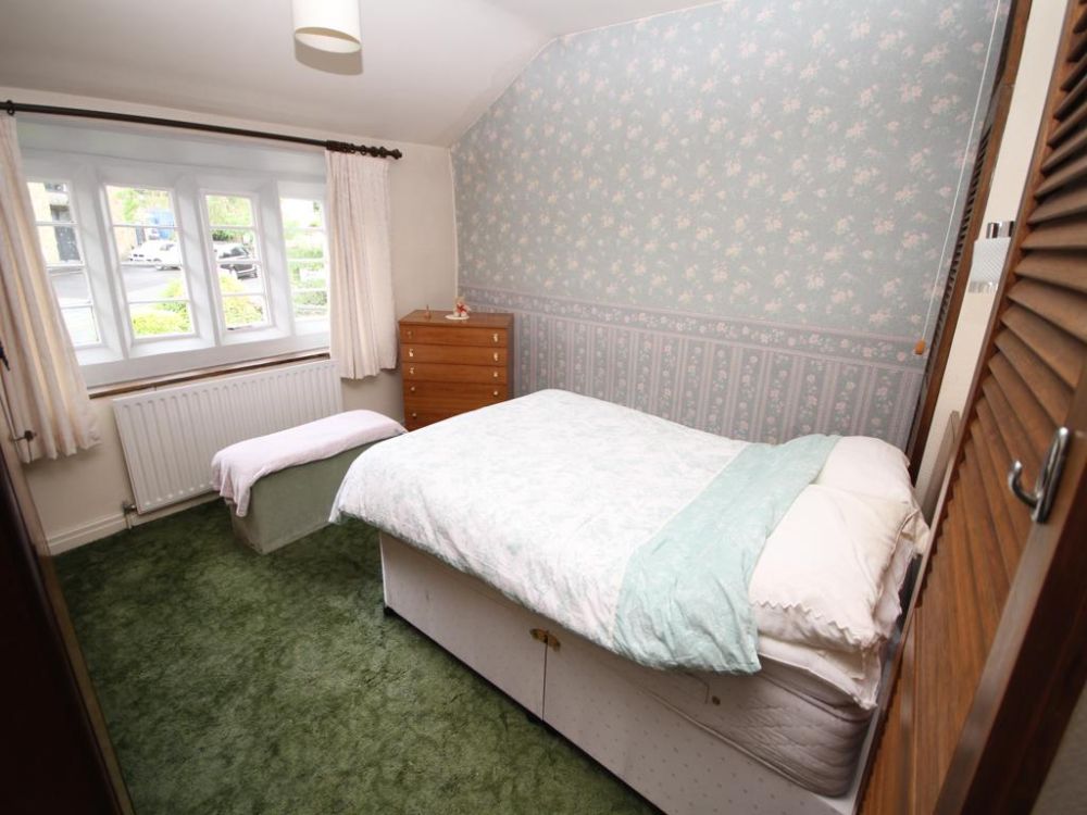 40, Westfield Lane Idle, Bradford, BD10 8PY