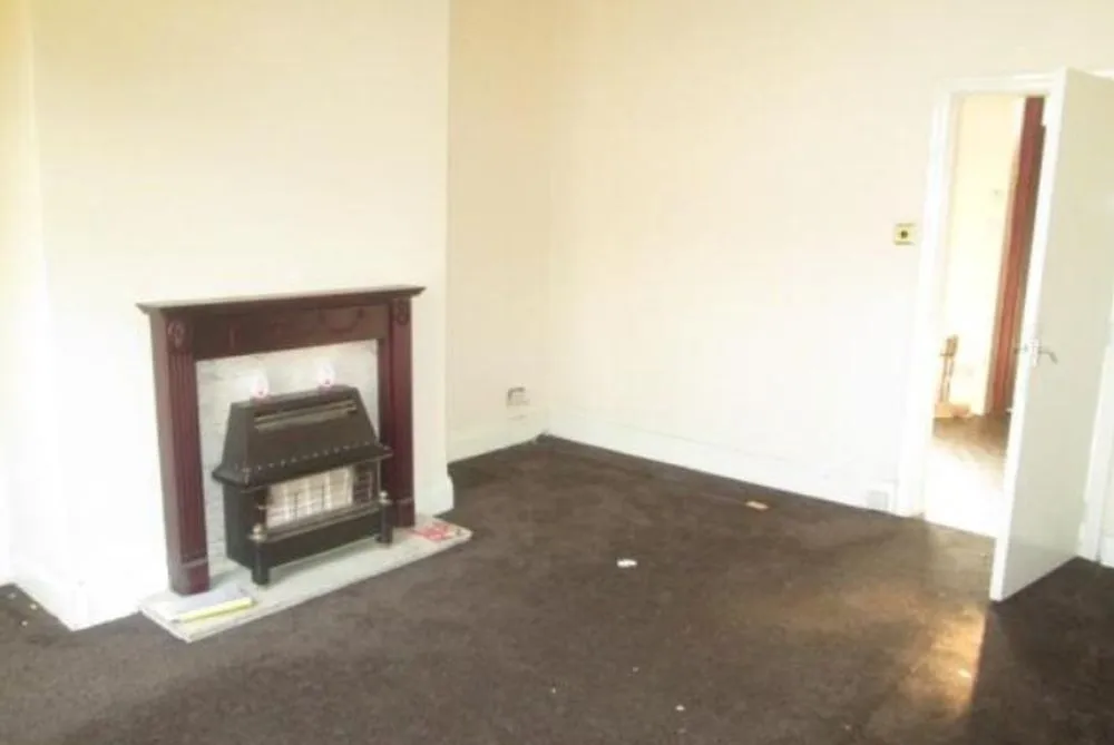 100, Harlow Road Bradford, BD7 2HU