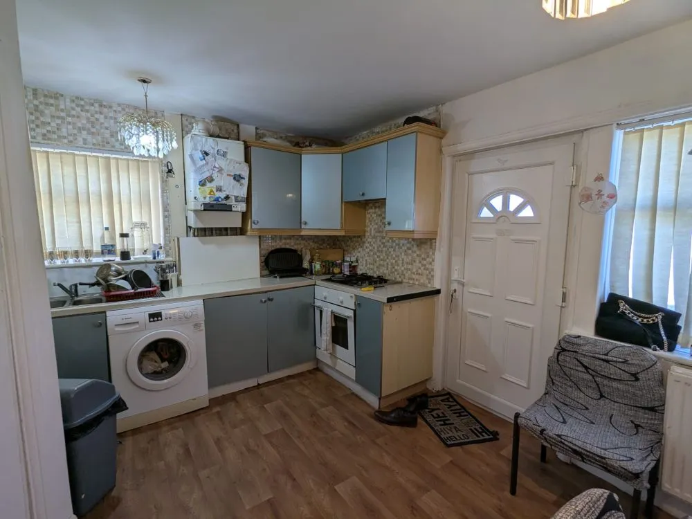244, Haworth Road Bradford, BD9 6NS