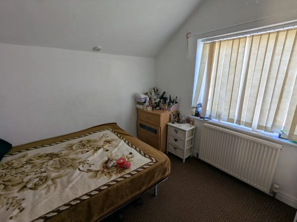 244, Haworth Road Bradford, BD9 6NS