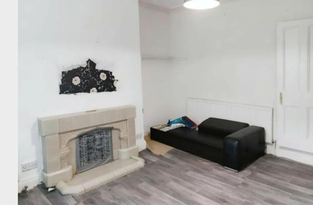 59 Grantham Road Bradford,  BD7 1RN