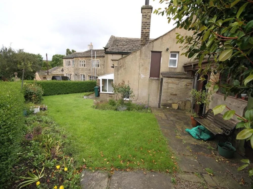 40, Westfield Lane Idle, Bradford, BD10 8PY