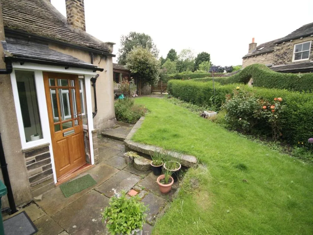 40, Westfield Lane Idle, Bradford, BD10 8PY