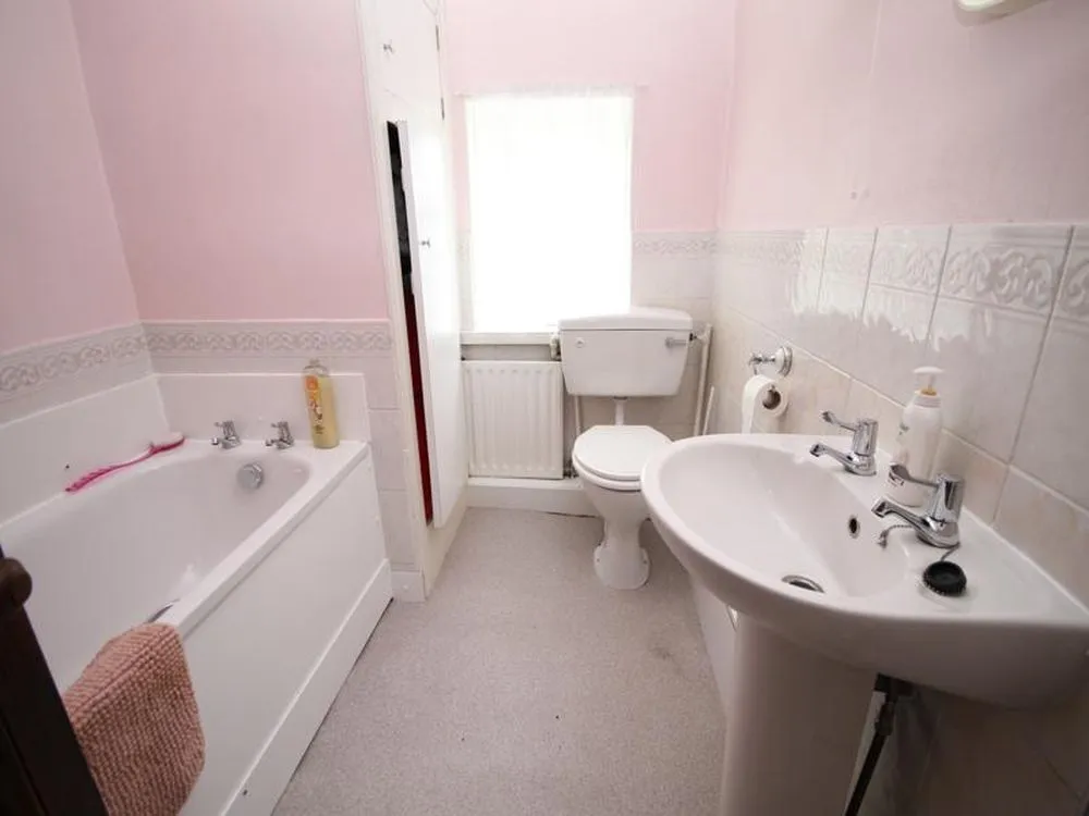 40, Westfield Lane Idle, Bradford, BD10 8PY