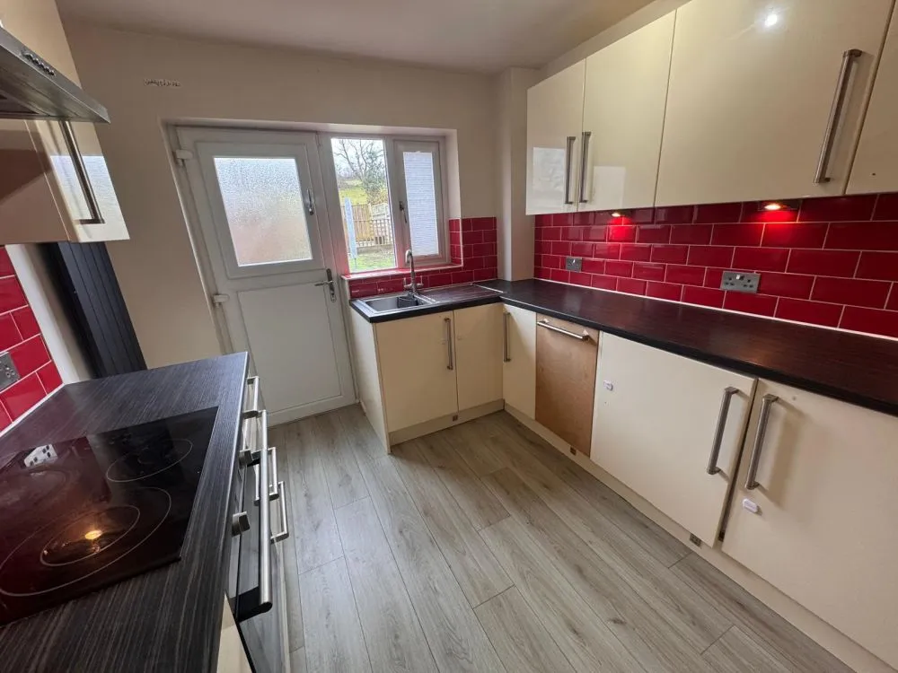 135 March Cote Lane Bingley,  BD16 1TB