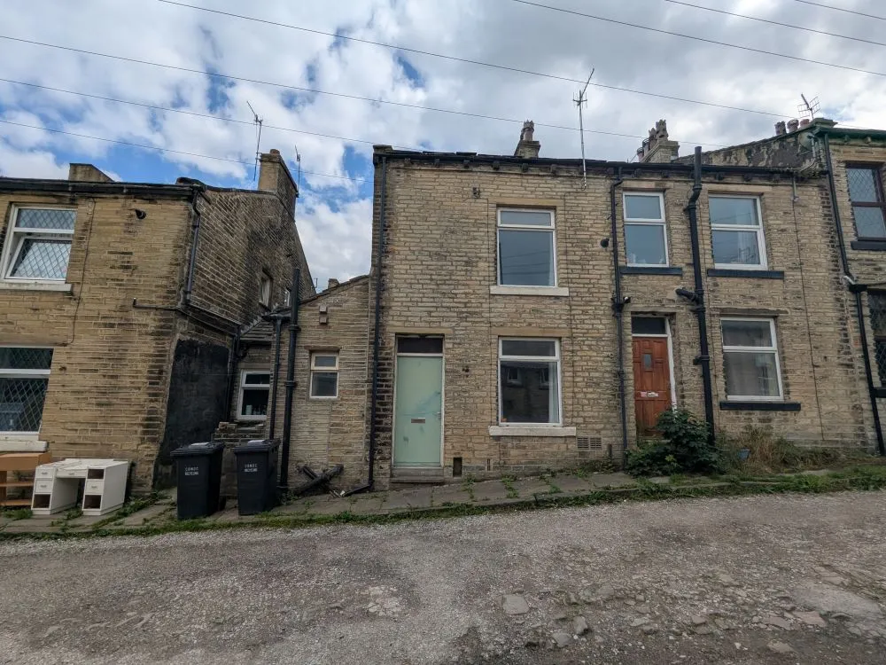 5 Wellington Street Bradford, BD15 0JQ