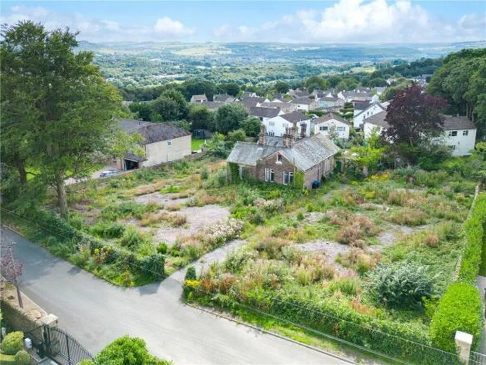 Westwood Stubbings Road Baildon,  BD17 5DZ
