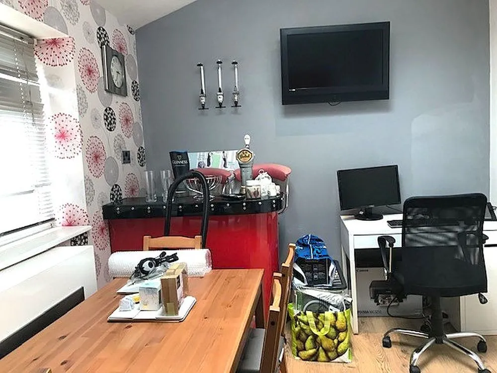 18, Anlaby Street Bradford, BD4 8PS