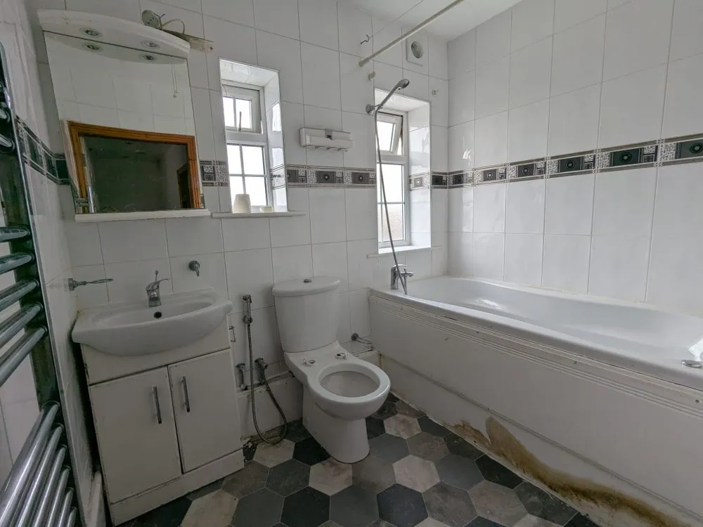 47, Norfolk Street Batley, WF17 7SA