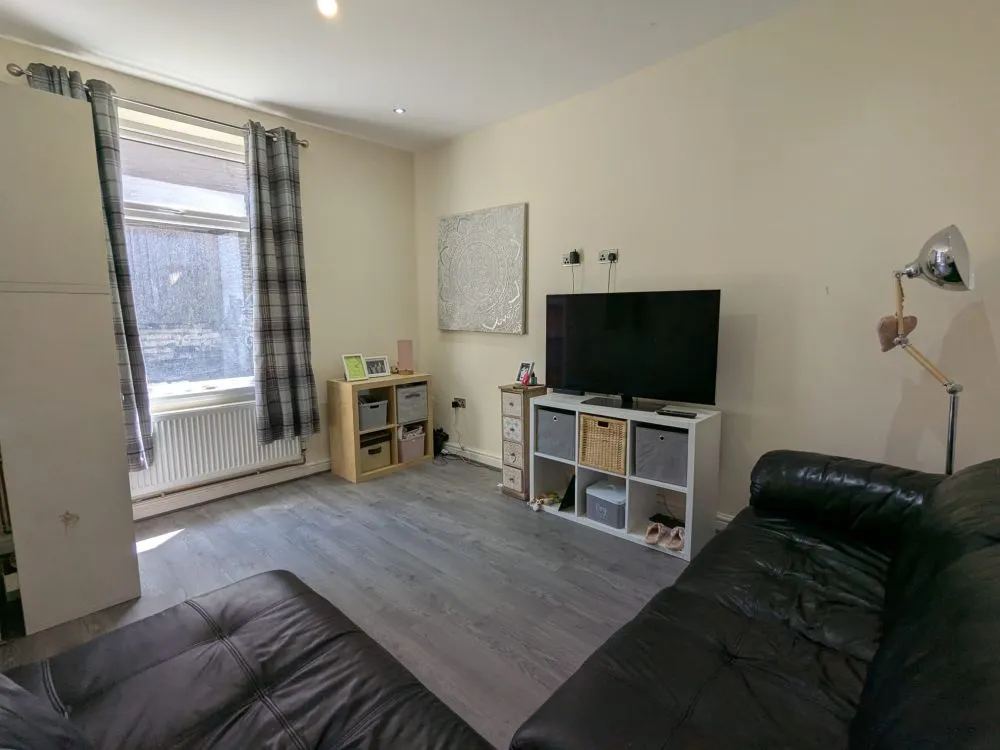 4 Clough Street Bradford,  BD5 8BG